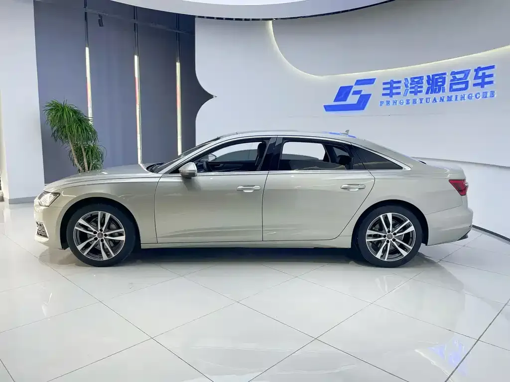 Audi A6L 2021 из CN, фото 5