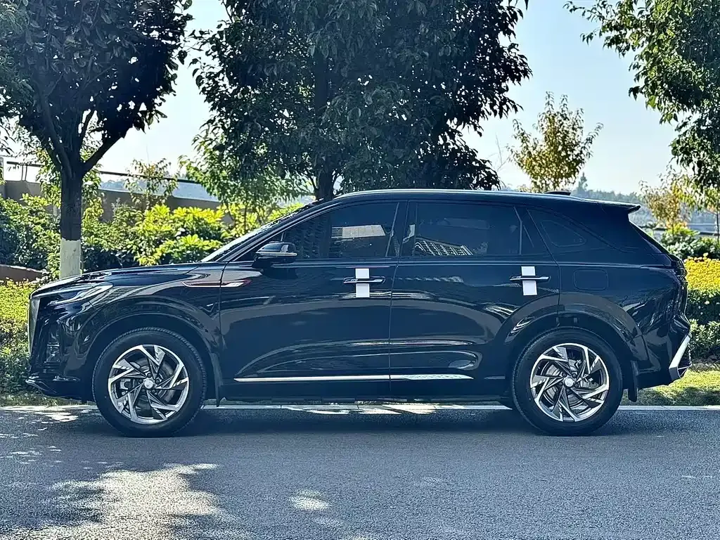 Hongqi HS3 PHEV 2025 из CN, фото 3