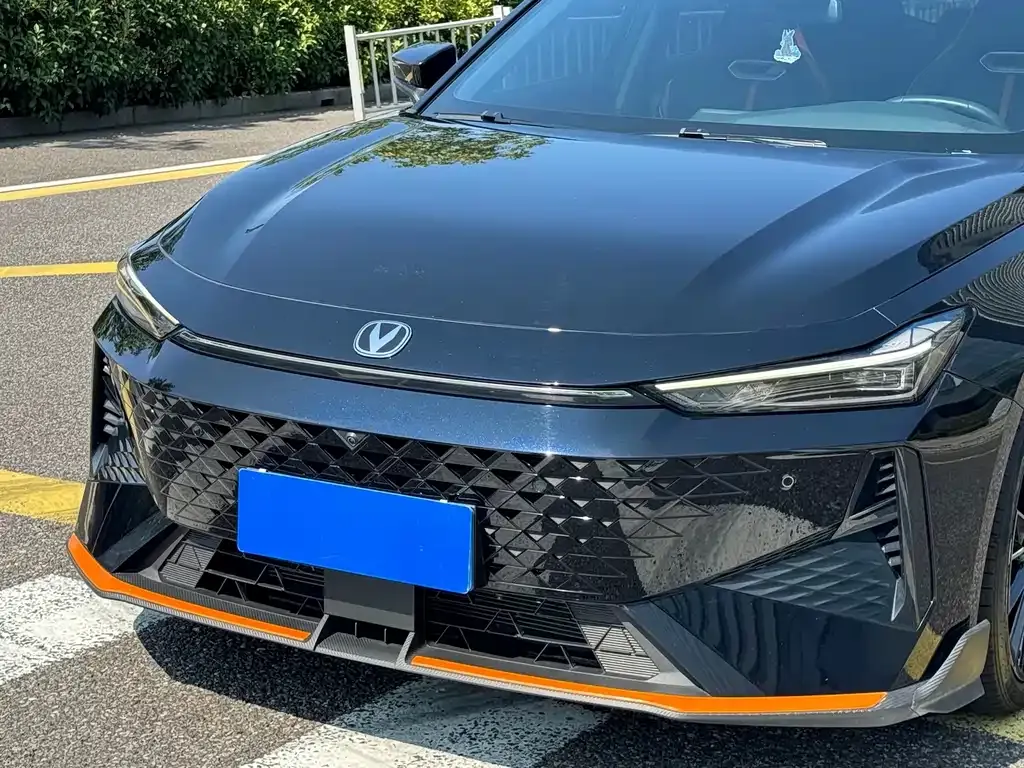 Changan UNI-V 2024 из CN, фото 2
