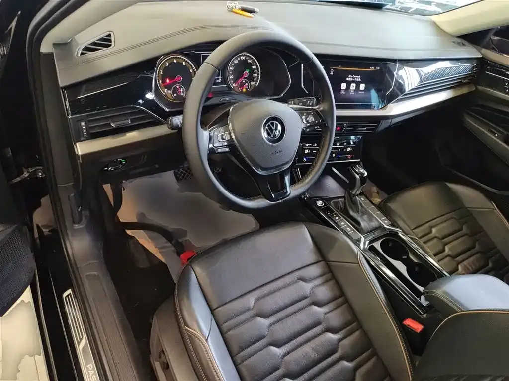 Volkswagen Passat 2021 из CN, фото 10
