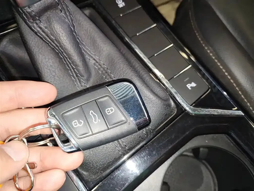 Volkswagen Passat 2021 из CN, фото 9