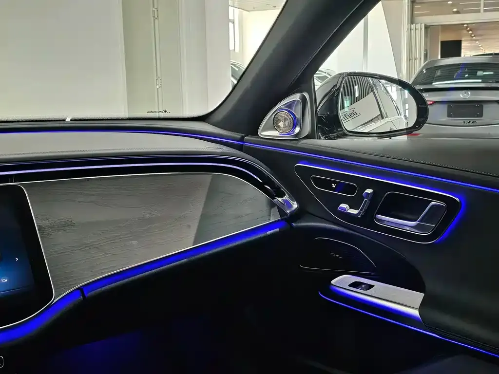Mercedes-Benz E-Class 2024 из CN, фото 10