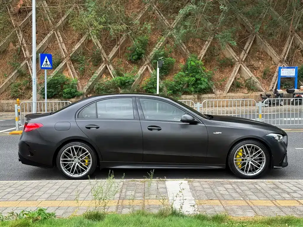 Mercedes-Benz C-Class AMG 2025 из CN, фото 4