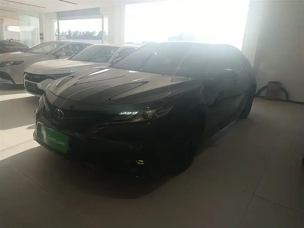 Toyota Camry 2022 из CN, фото 1