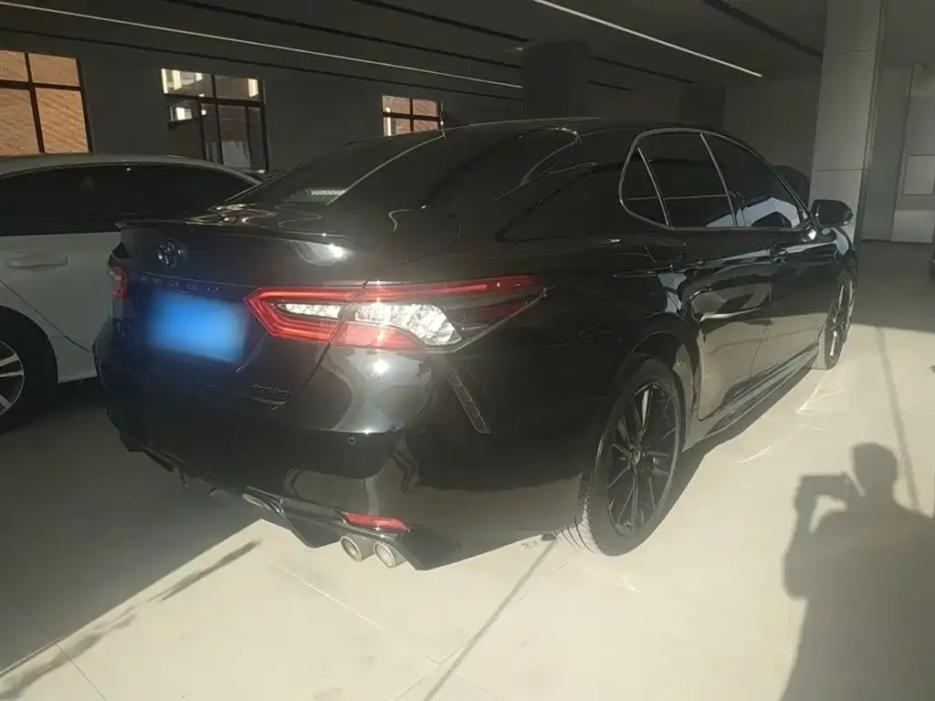 Toyota Camry 2022 из CN, фото 7