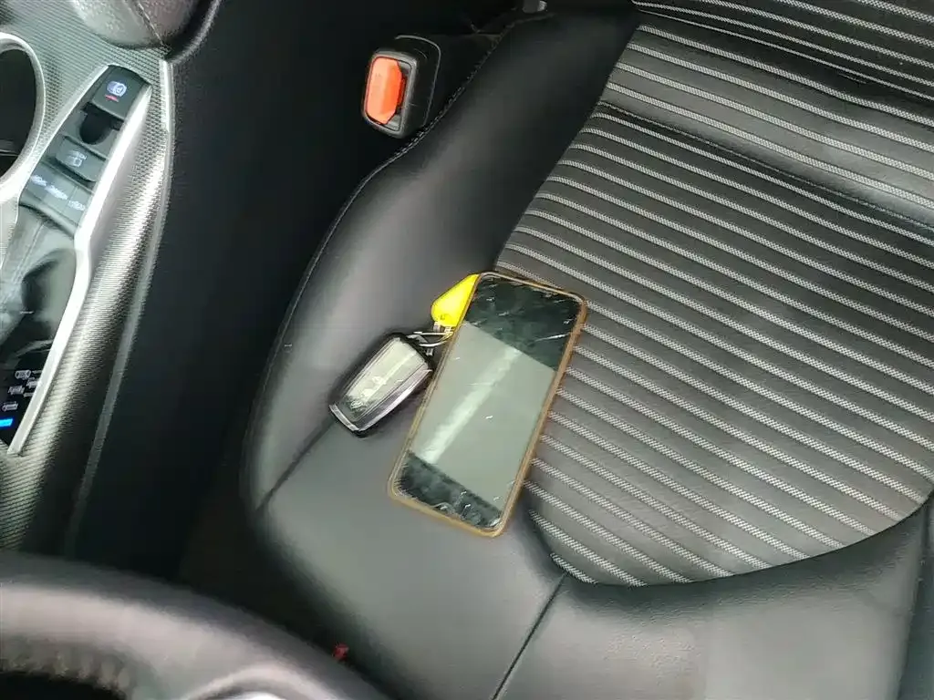 Toyota Camry 2022 из CN, фото 9