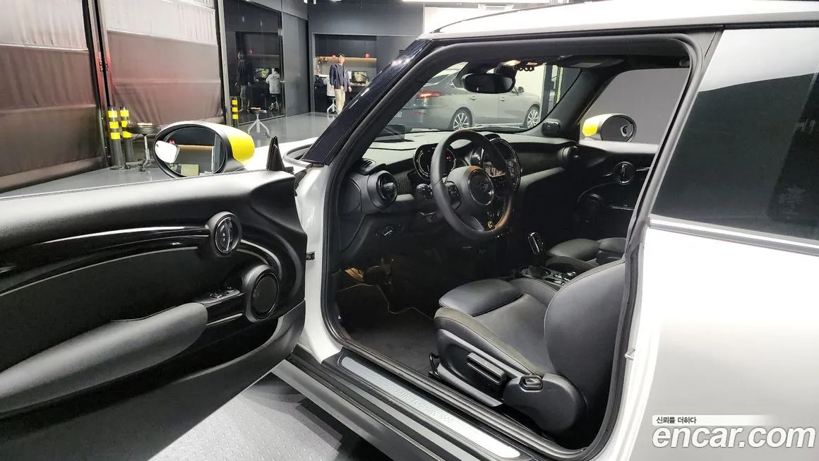 Mini Cooper 2024 из KR, фото 10
