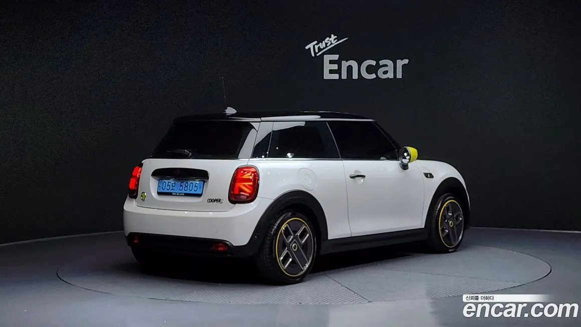 Mini Cooper 2024 из KR, фото 2