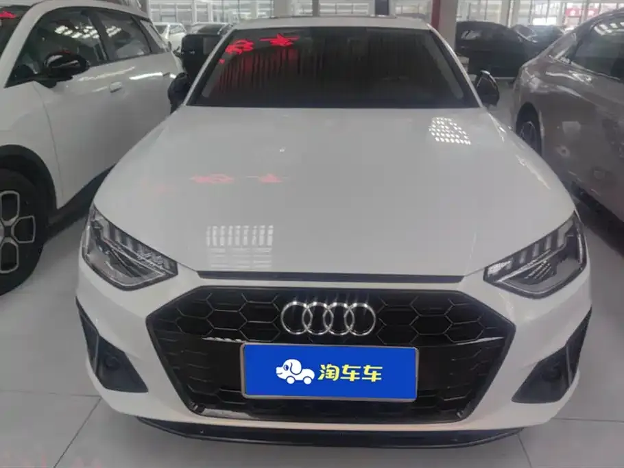 Audi A4L 2022 из CN, фото 2
