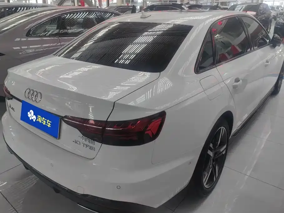 Audi A4L 2022 из CN, фото 3
