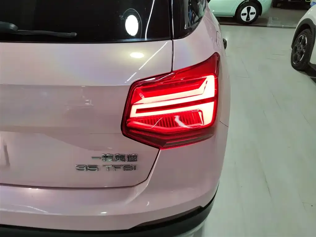 Audi Q2L 2021 из CN, фото 8