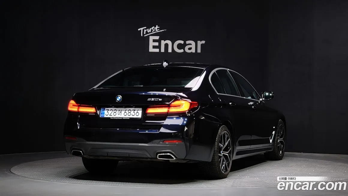 BMW 5-Series 2021 из KR, фото 2