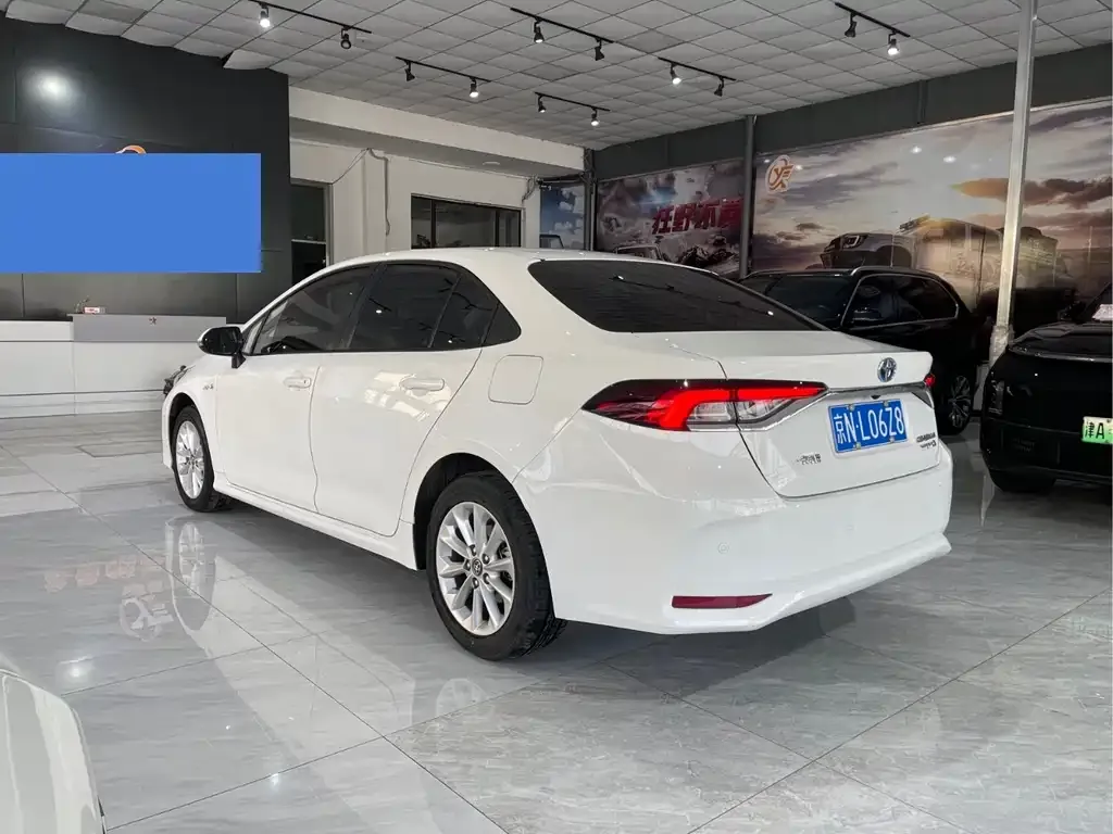 Toyota Corolla 2021 из CN, фото 7