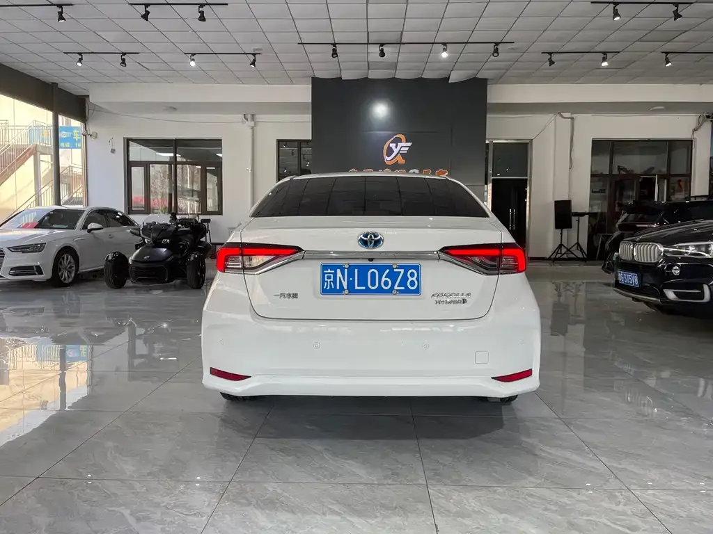 Toyota Corolla 2021 из CN, фото 8