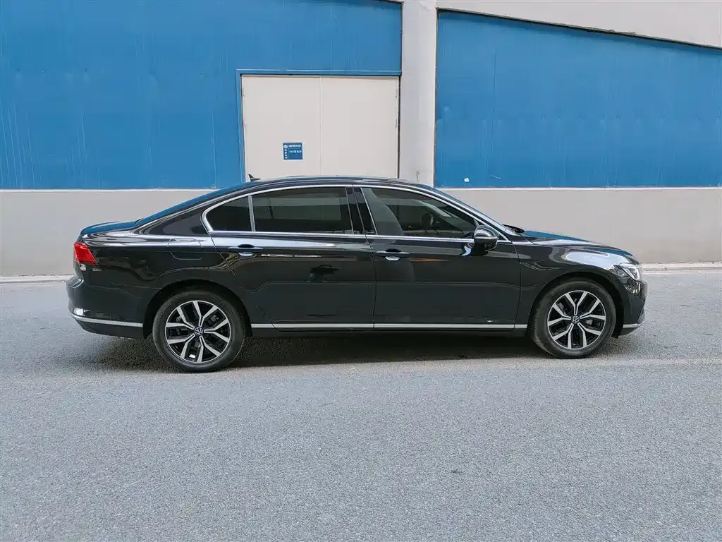 Volkswagen Magotan 2022 из CN, фото 8