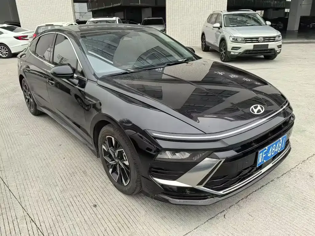 Hyundai Sonata — фото 2