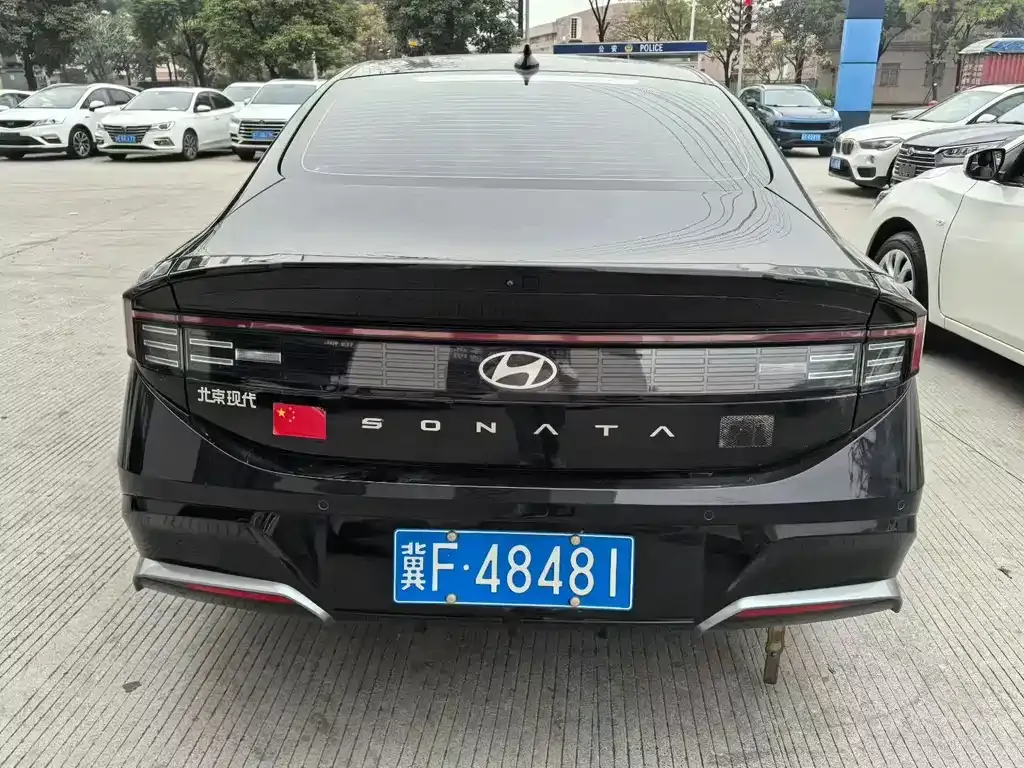 Hyundai Sonata — фото 4