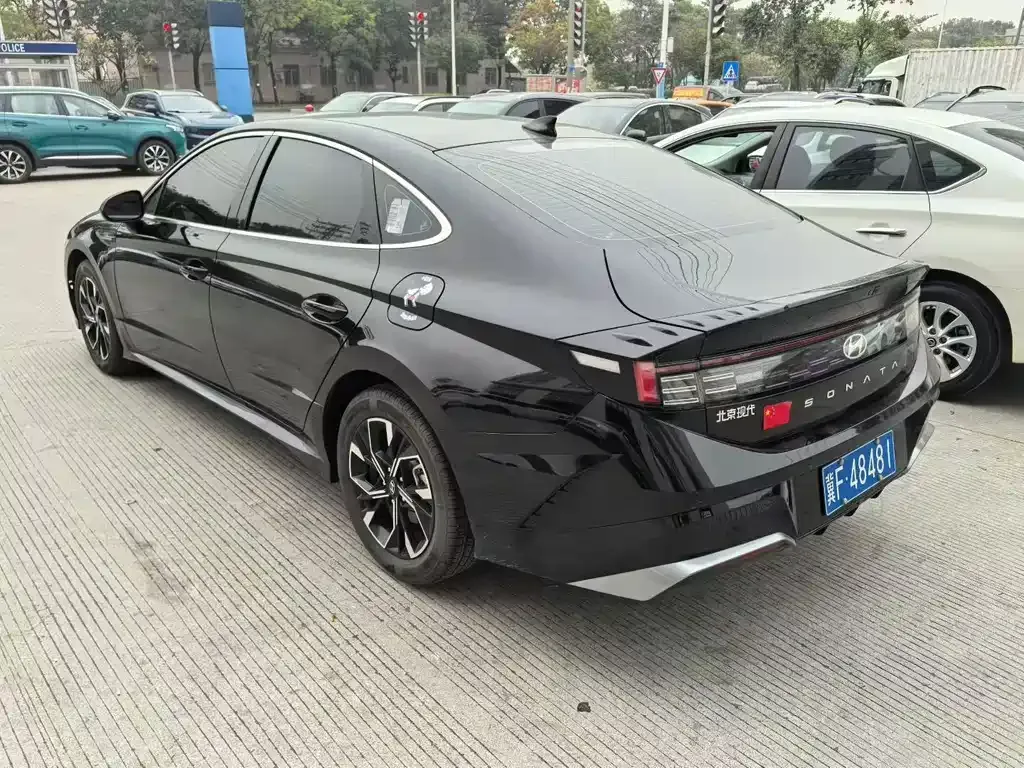 Hyundai Sonata — фото 6