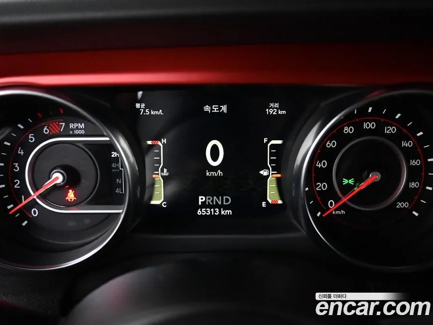 Jeep Wrangler 2021 из KR, фото 8