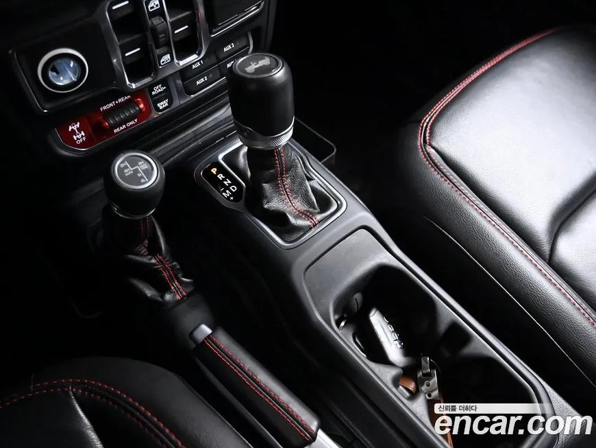 Jeep Wrangler 2021 из KR, фото 9