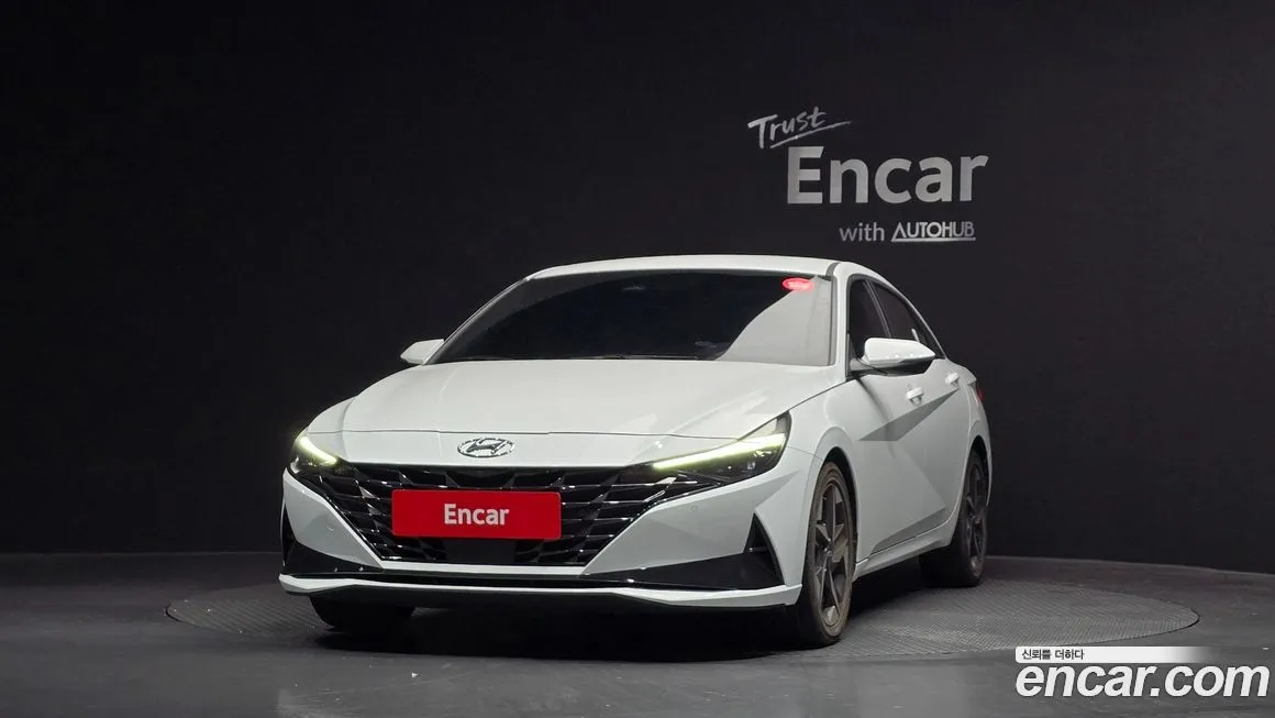 Hyundai AVANTE — фото 3
