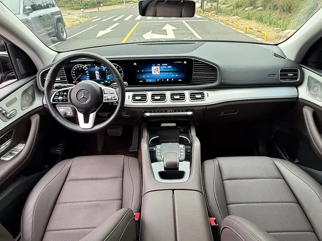 Mercedes-Benz GLE — фото 10