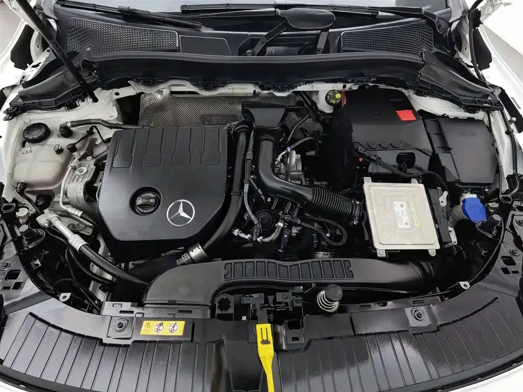 Mercedes-Benz GLA — фото 6