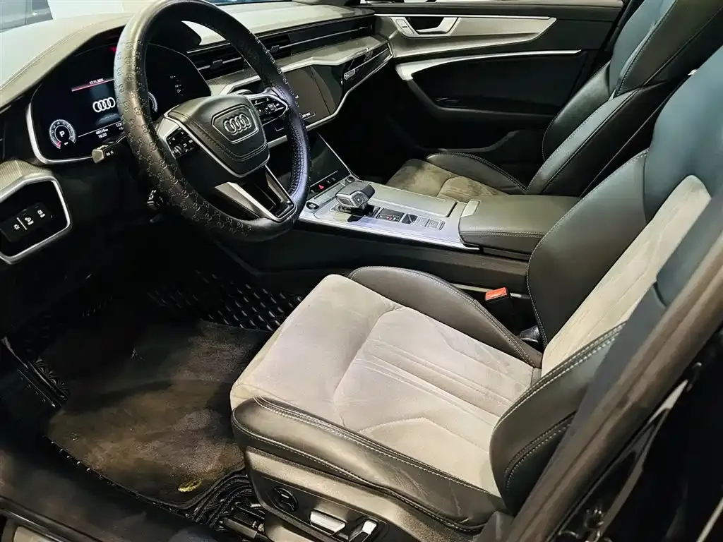 Audi A6L 2023 из CN, фото 10
