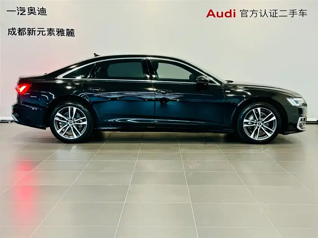 Audi A6L 2023 из CN, фото 3