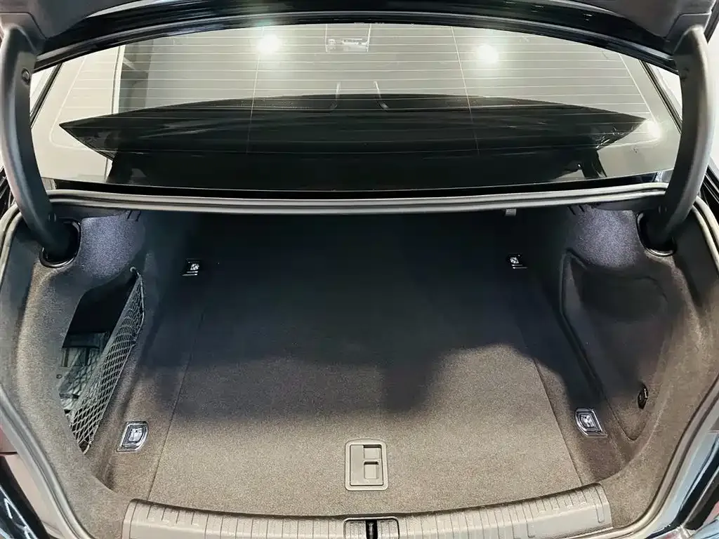 Audi A6L 2023 из CN, фото 6