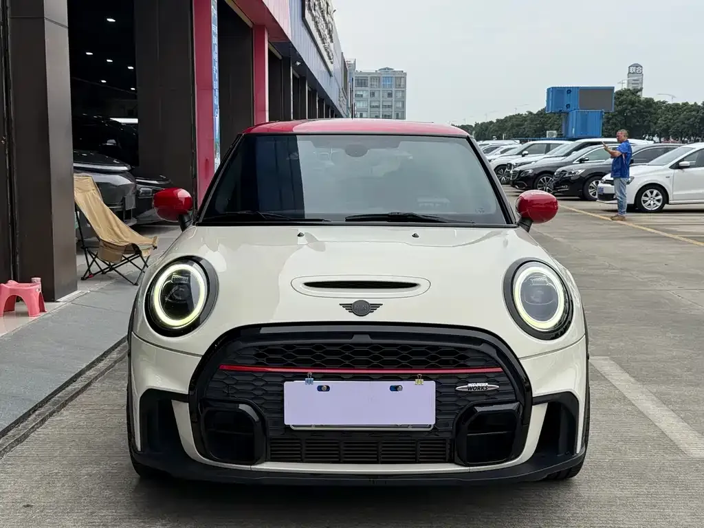 MINI JCW (John Cooper Works) 2022 из CN, фото 2