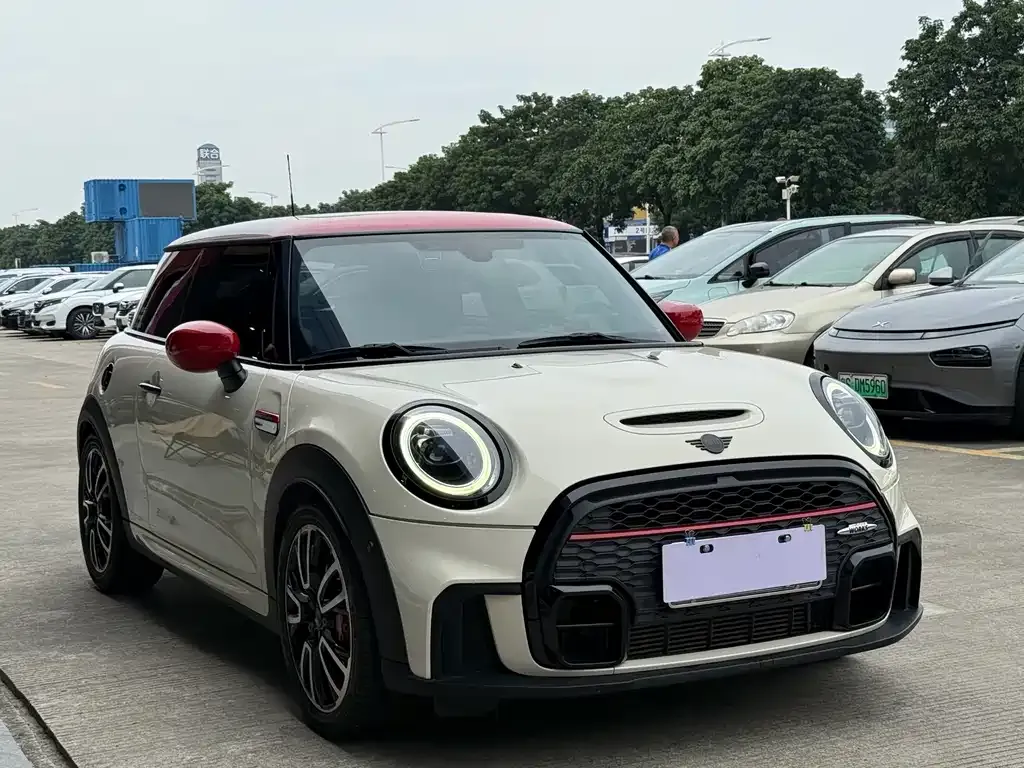 MINI JCW (John Cooper Works) 2022 из CN, фото 3