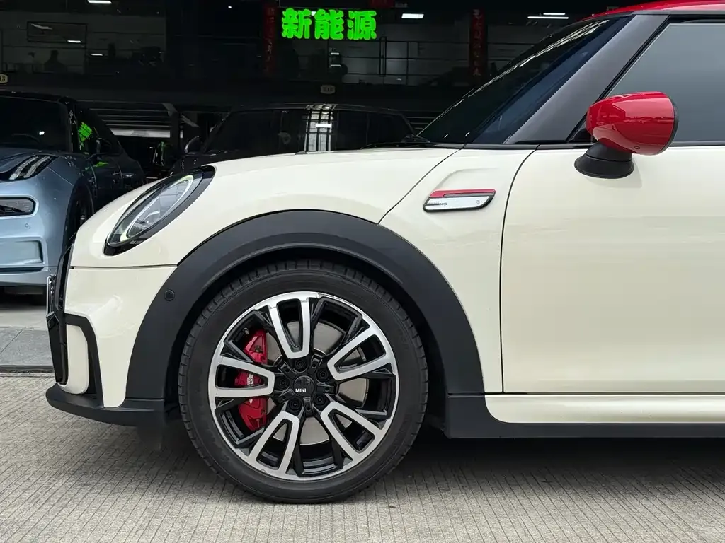 MINI JCW (John Cooper Works) 2022 из CN, фото 4