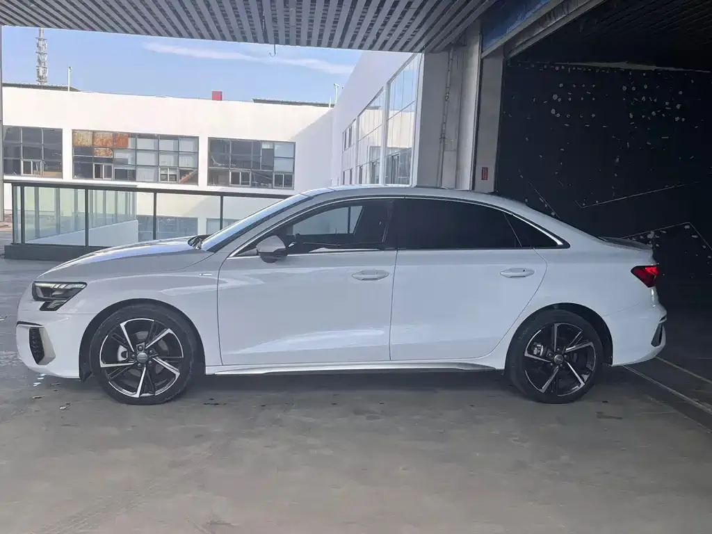 Audi A3 — фото 7