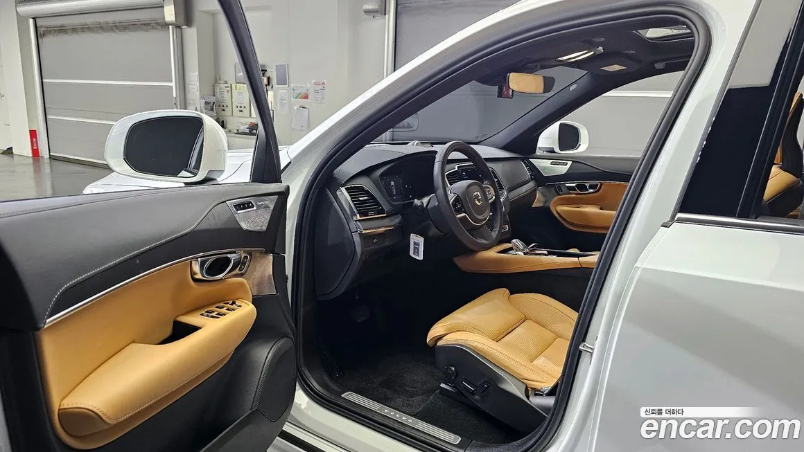 Volvo XC90 2025 из KR, фото 10