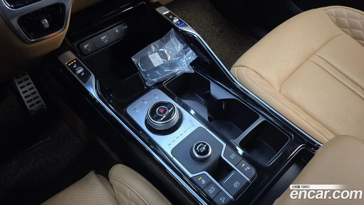 Kia Sorento — фото 9