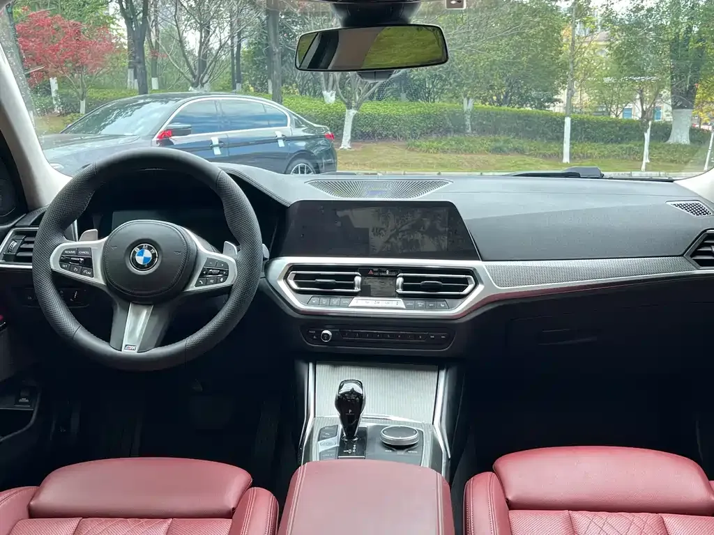 BMW 3 Series 2022 из CN, фото 9