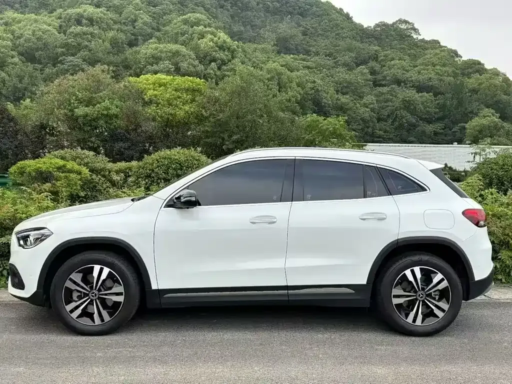 Mercedes-Benz GLA 2023 из CN, фото 8