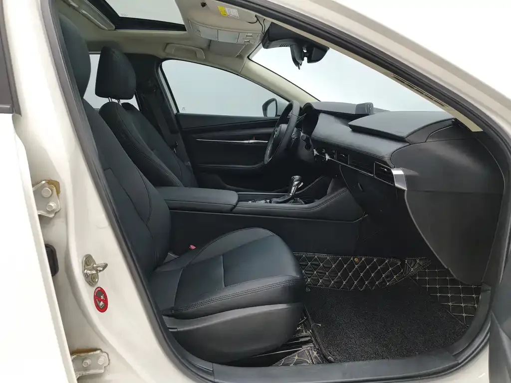 Mazda 3 Axela 2021 из CN, фото 10