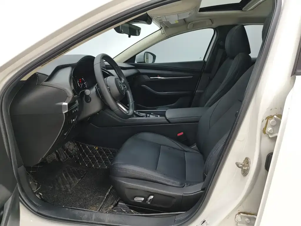 Mazda 3 Axela 2021 из CN, фото 7