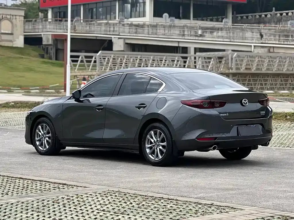 Mazda 3 Axela 2022 из CN, фото 3