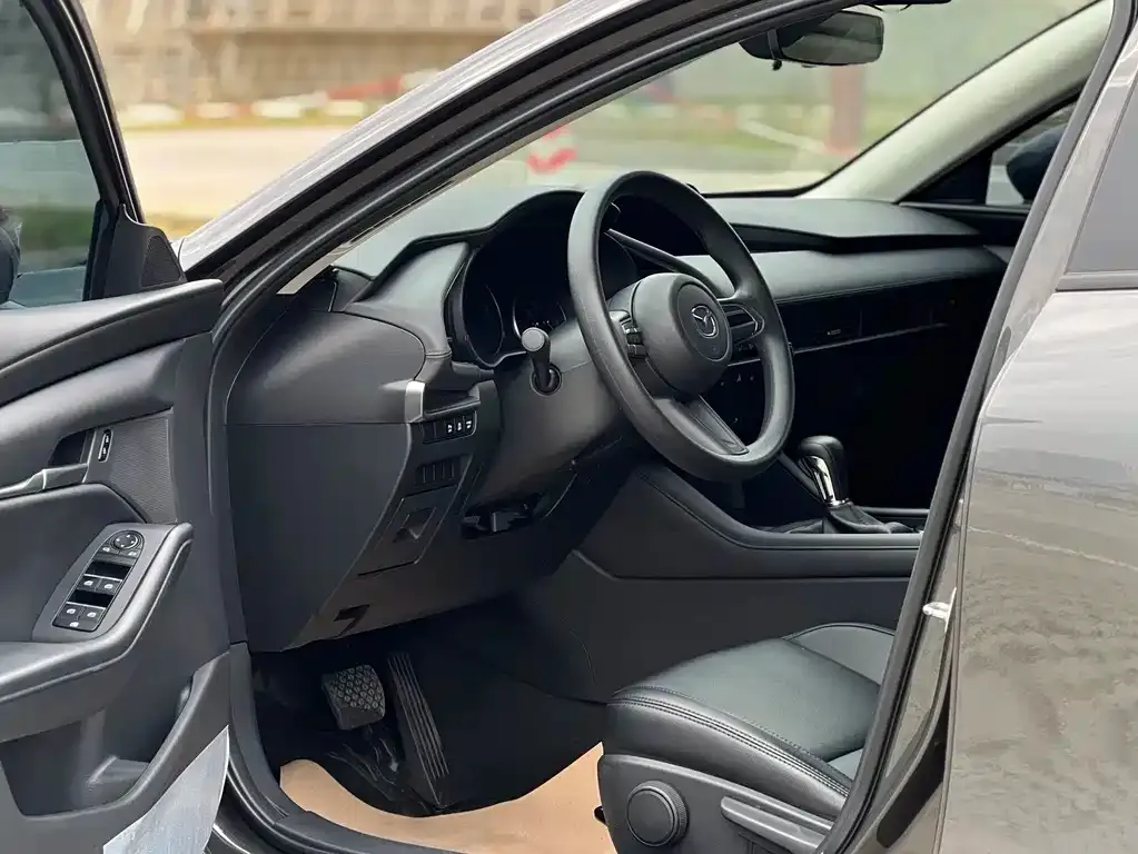 Mazda 3 Axela 2022 из CN, фото 9
