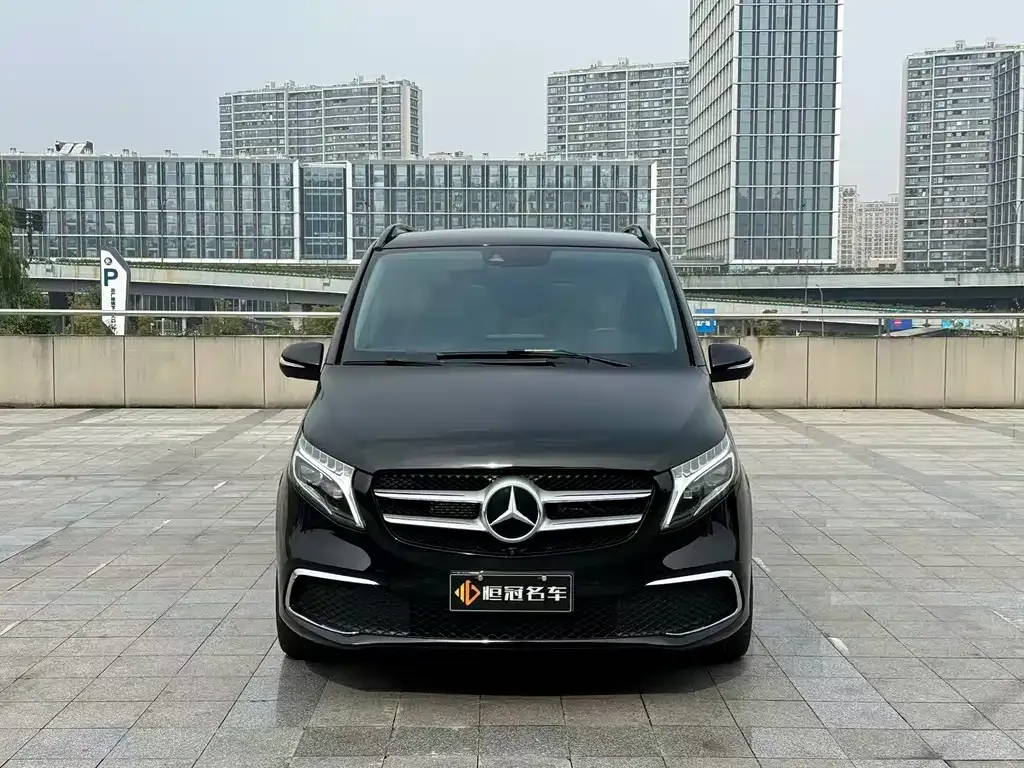 Mercedes-Benz V-Class 2022 из CN, фото 2