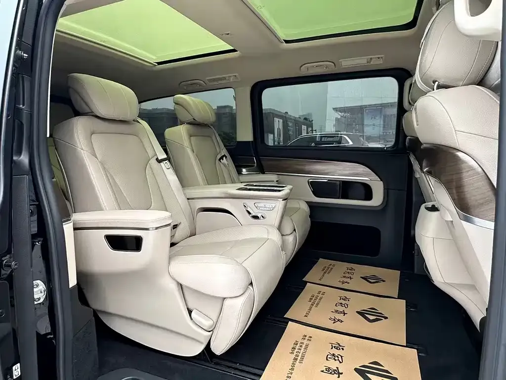 Mercedes-Benz V-Class 2022 из CN, фото 8