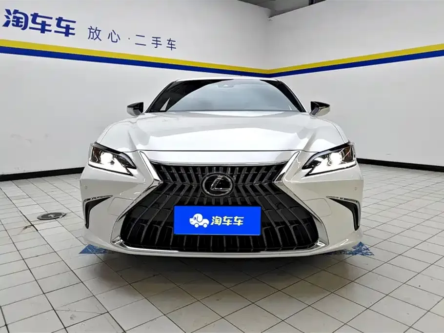 Lexus ES 2024 из CN, фото 2