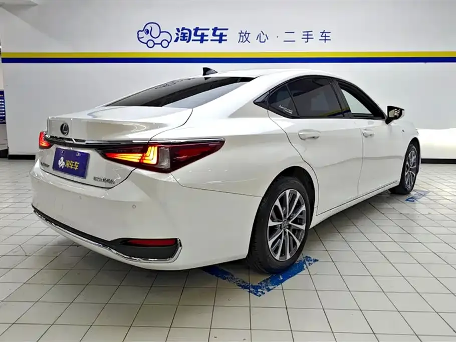 Lexus ES 2024 из CN, фото 3