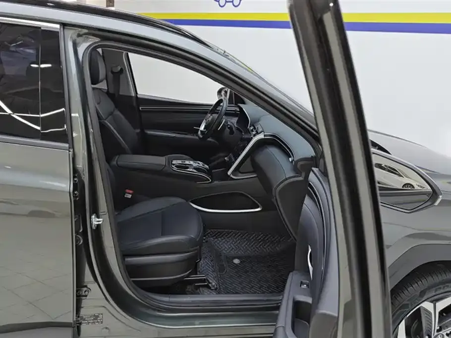 Hyundai Tucson 2023 из CN, фото 8