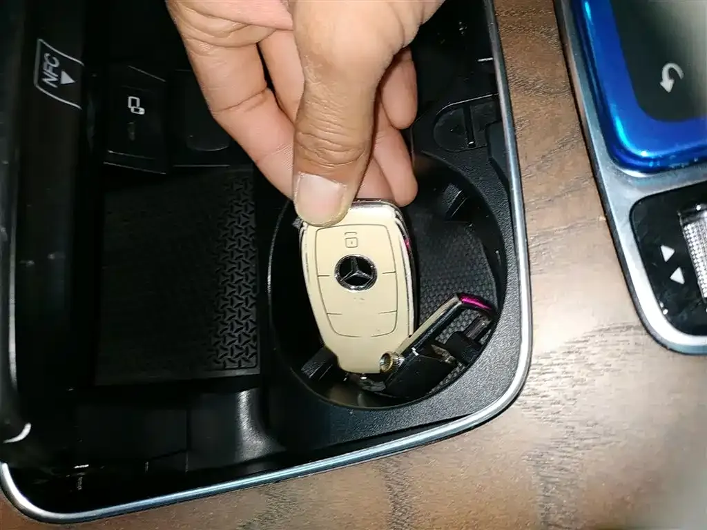 Mercedes-Benz E-Class 2023 из CN, фото 9