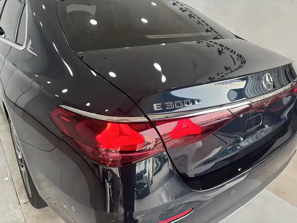 Mercedes-Benz E-Class 2025 из CN, фото 10