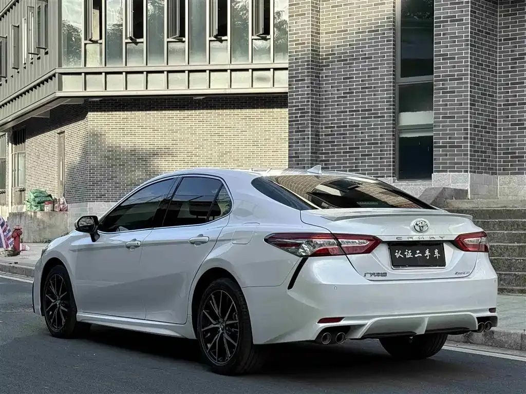 Toyota Camry 2022 из CN, фото 3